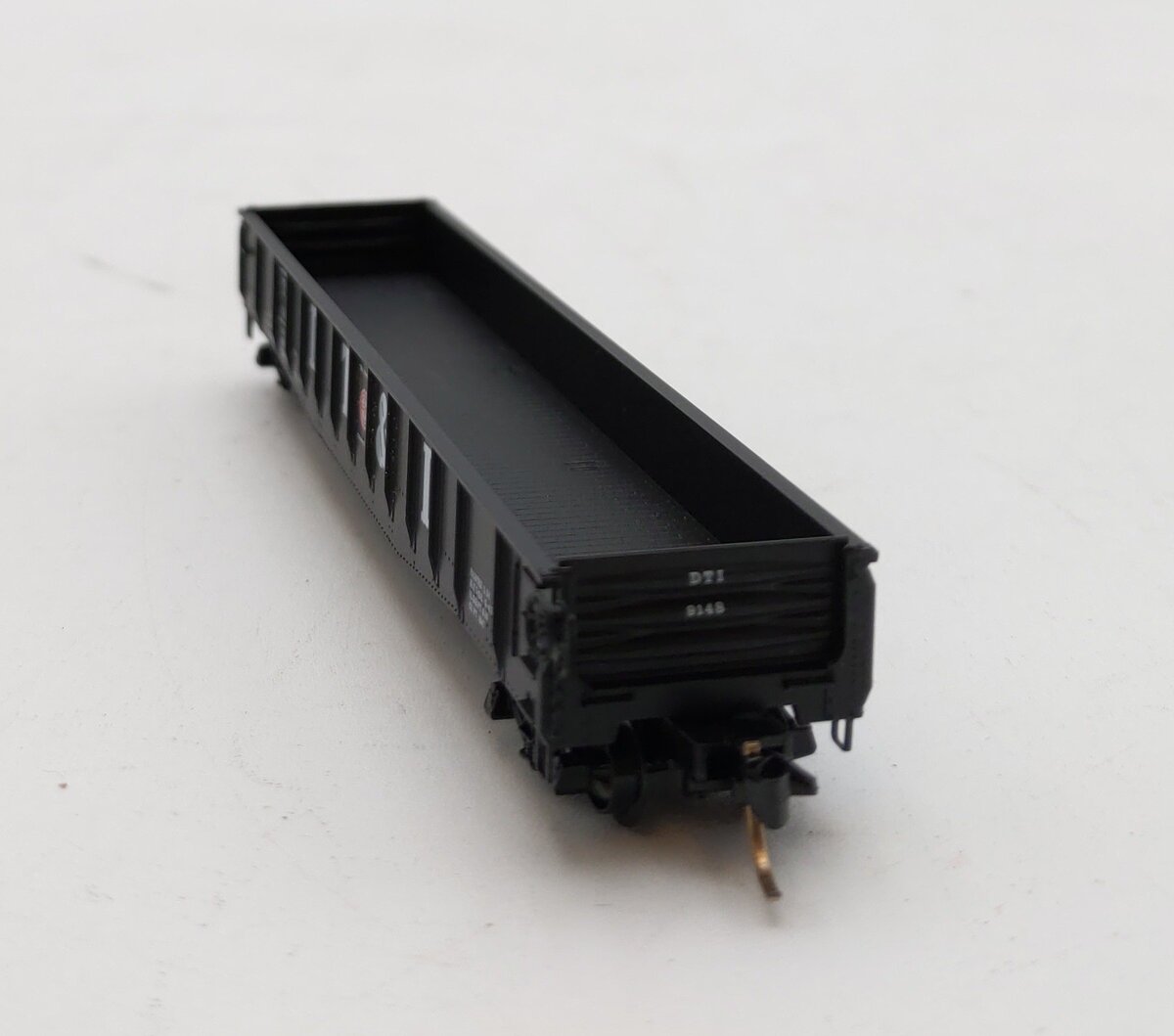 Micro Trains Line 46140 5-' Gondola Fishbelly Side w/ Drop Ends DT&I NIB