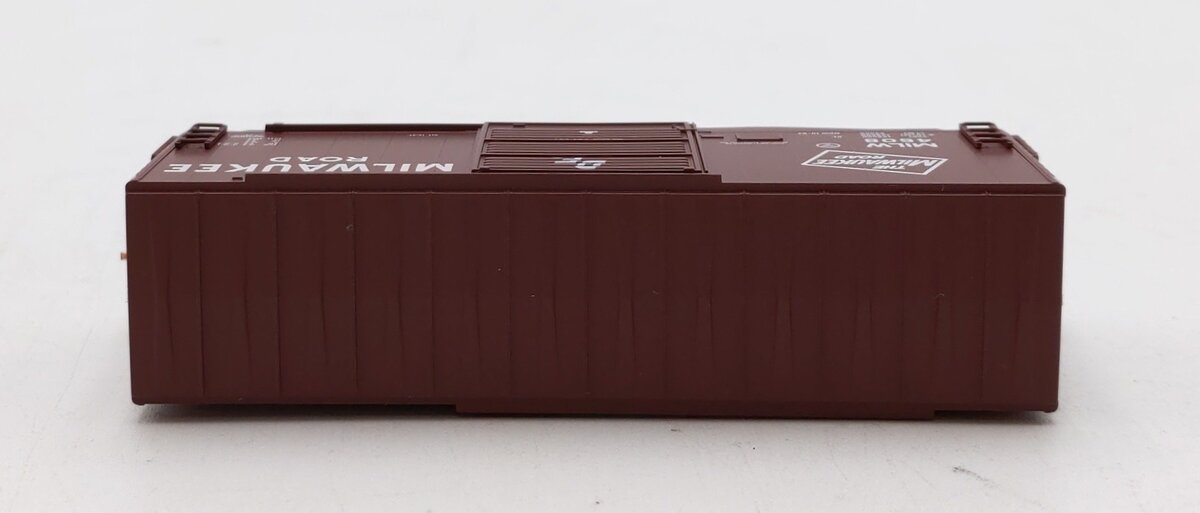 Micro-Trains 10100020 N Milwaukee Road 40' Single Door Hi-Cube Boxcar #4608 NIB