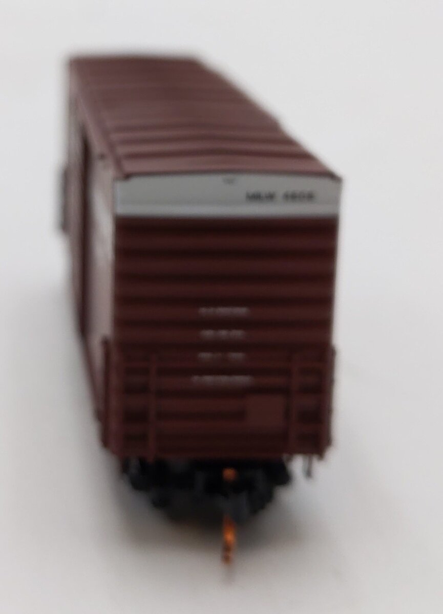 Micro-Trains 10100020 N Milwaukee Road 40' Single Door Hi-Cube Boxcar #4608 NIB