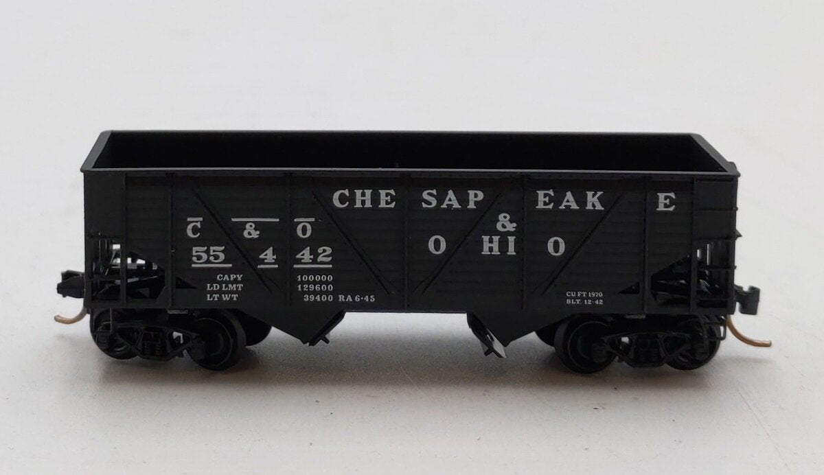 Micro-Trains 05700070 N C&O 33' Twin Bay Composite Side Hopper #53048 NIB