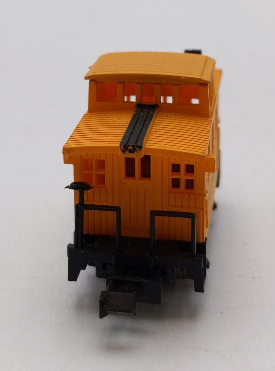Bachmann 53-1054-24 N Scale Union Pacific 21' Old Time Caboose NIB