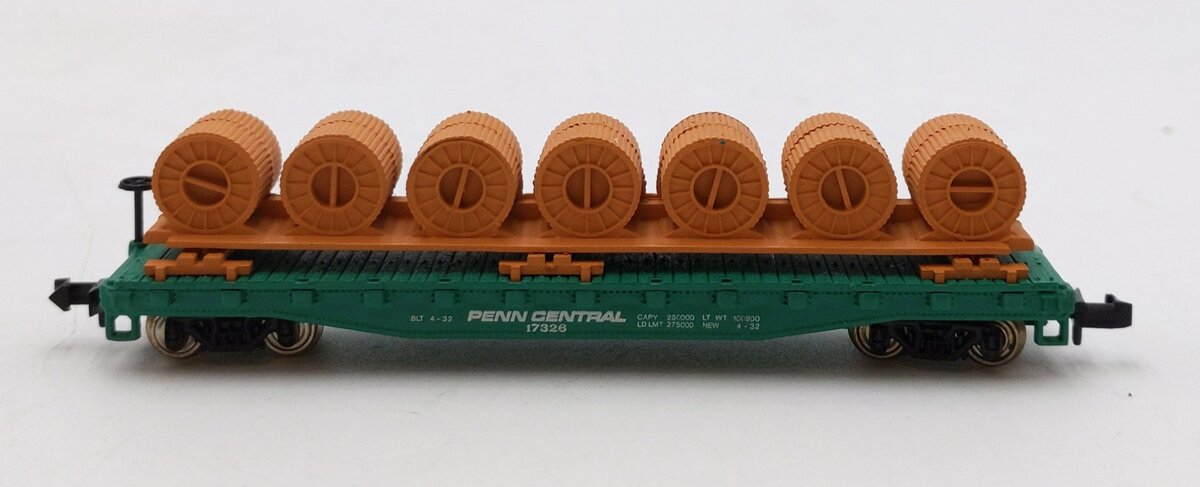 Bachmann 53-1039-32 N Scale 51' Flat Car With Loads Penn Central NIB