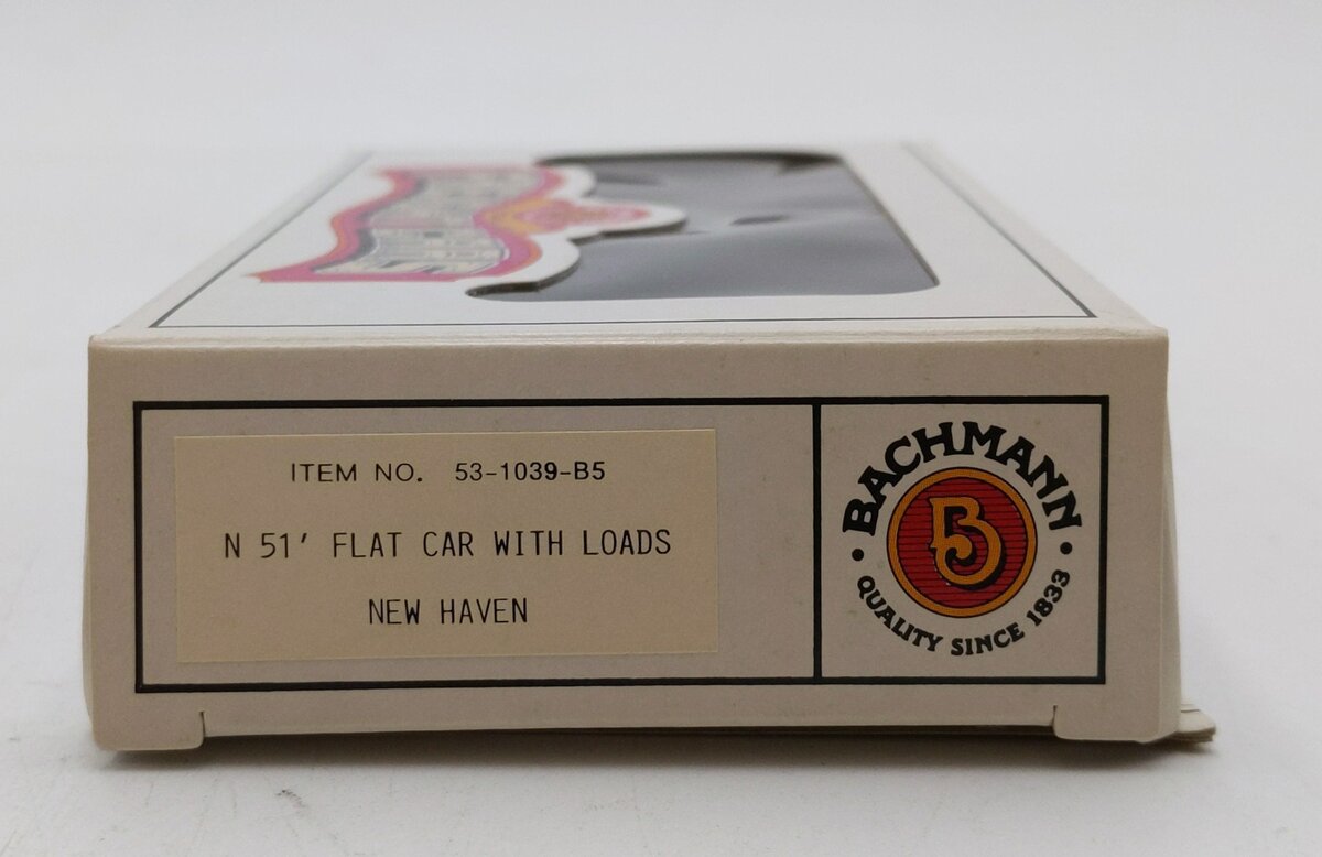 Bachmann 53-1039-B5 N Scale 51' Flat Car With Loads New Haven NIB