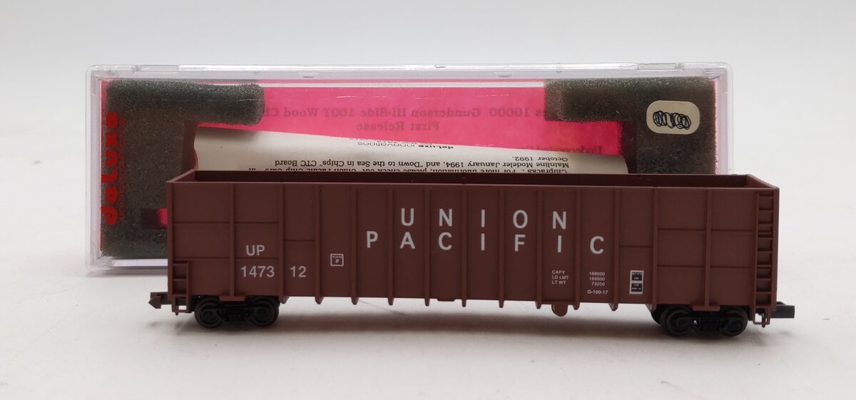 Deluxe Innovations 10020 N Union Pacific Gunderson Hi-Side100T Wood Chip Car NIB