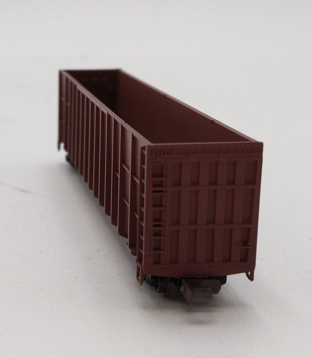 Deluxe Innovations 10020 N Union Pacific Gunderson Hi-Side100T Wood Chip Car NIB