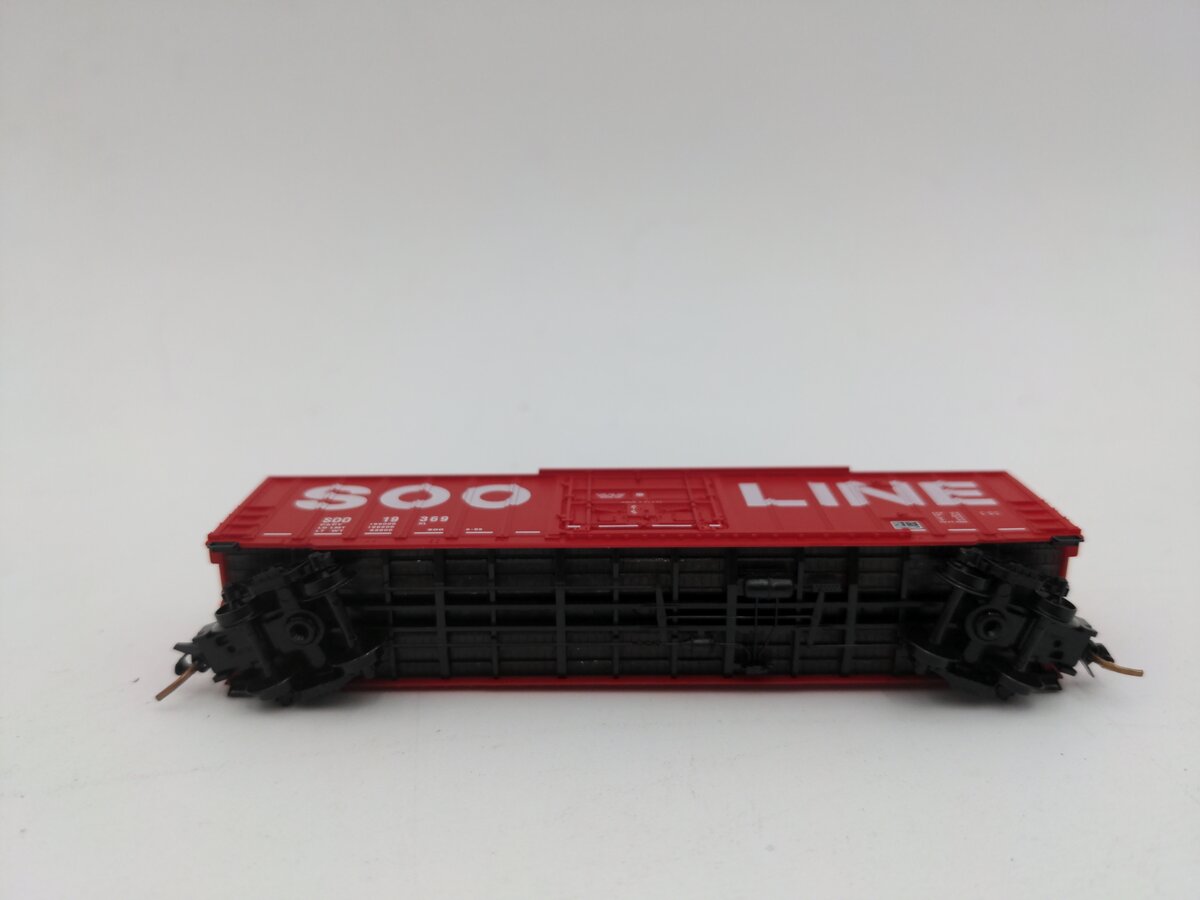 Micro-Trains 02700260 N SOO 50' Ribside Plug Door Boxcar w/o Roof Walk #19369 LN/Box