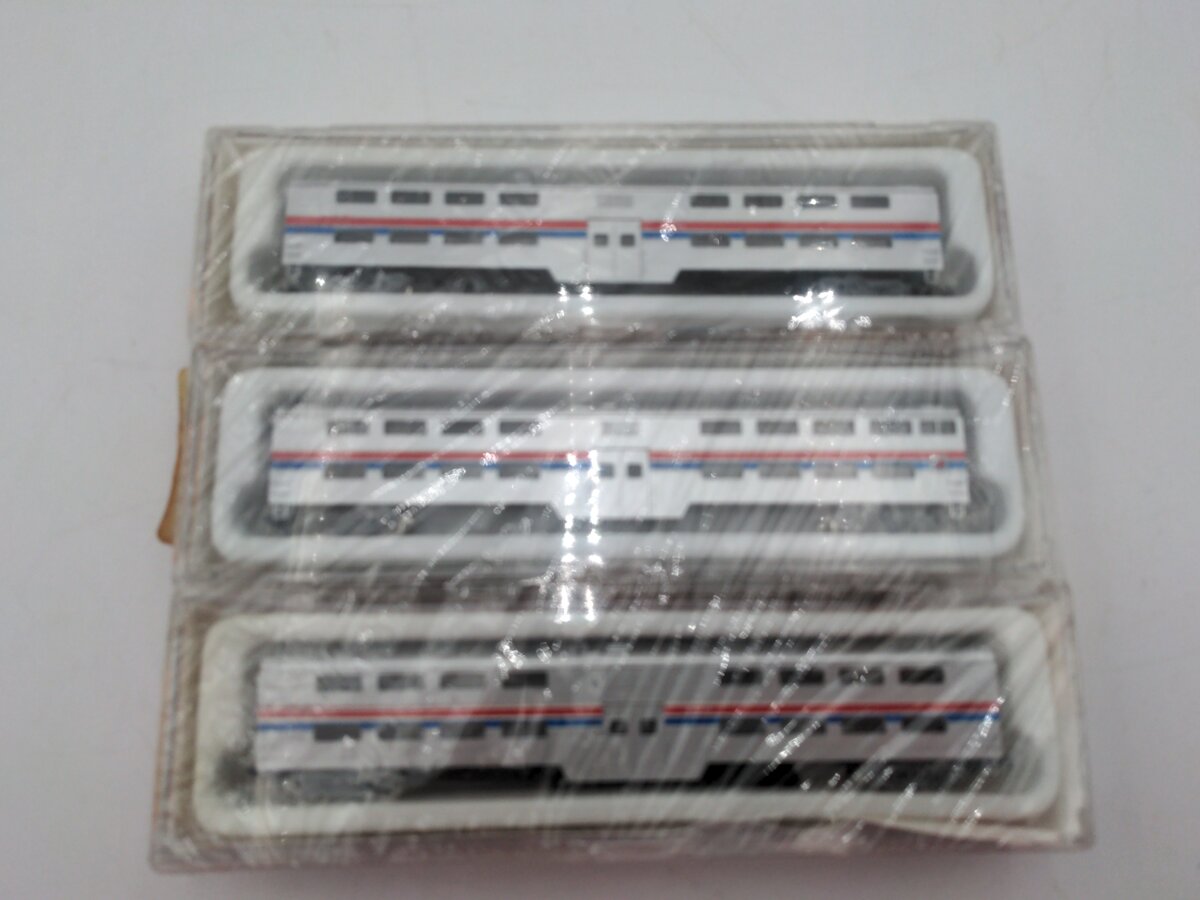 Con-Cor 0001-440603 Amtrak Bi-Level Commuter Coaches MT/Box