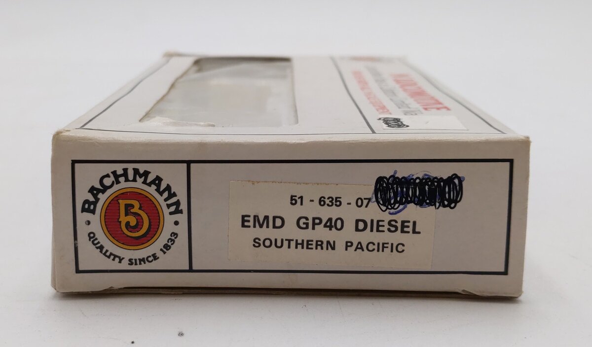 Bachmann N 51-635-07 EMD GP40 Diesel Southern Pacific #824 EX/Box