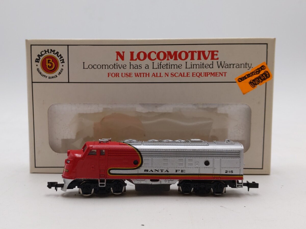 Bachmann N 51-615-02 EMD F9 Diesel Santa Fe #215 EX/Box