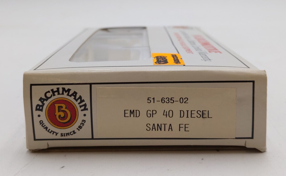 Bachmann 51-635-02 N Scale Santa Fe EMD GP40 Diesel Locomotive #890 EX/Box