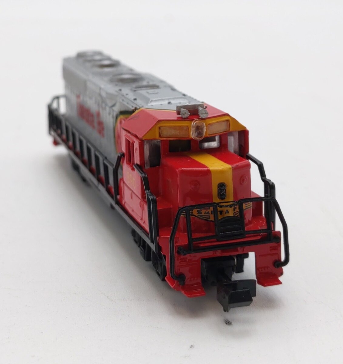 Bachmann 51-635-02 N Scale Santa Fe EMD GP40 Diesel Locomotive #890 EX/Box
