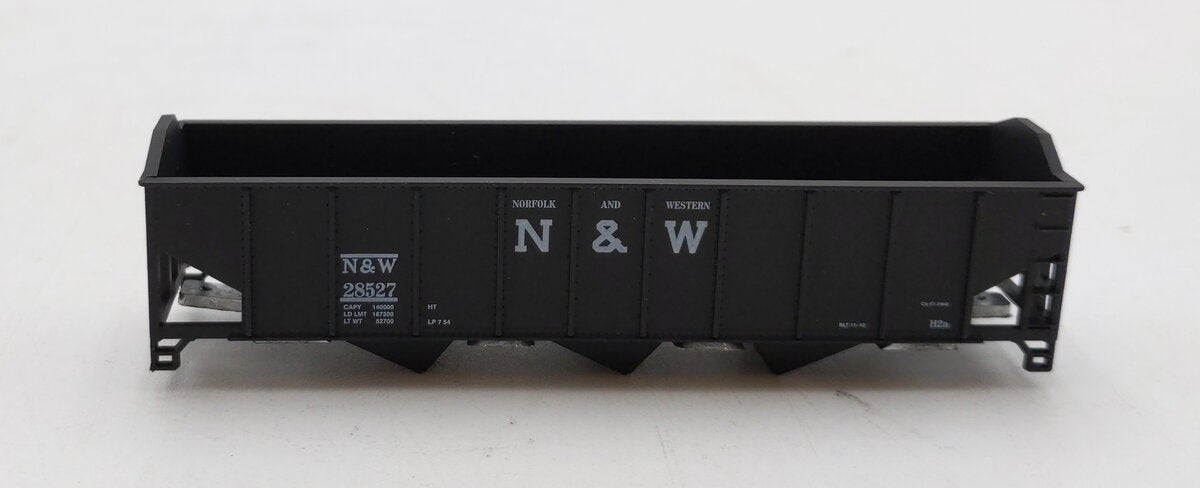 Roundhouse 8642  N Scale Peak End Ribbed Side Hopper Norfolk & Western #28527 NIB