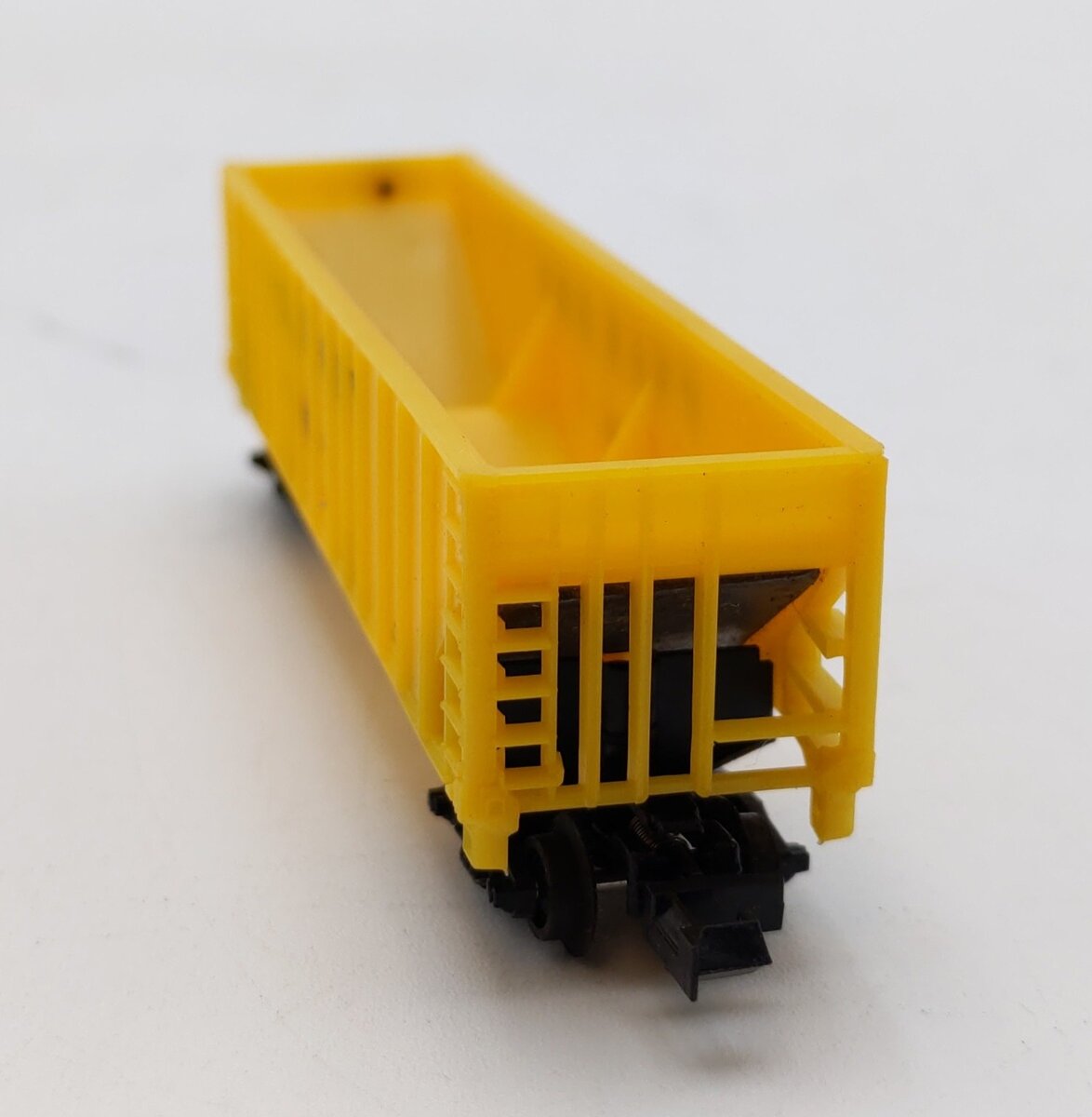 BevBel 114004 N Scale Peabody #9428 100 Ton 3 Bay Hopper NIB