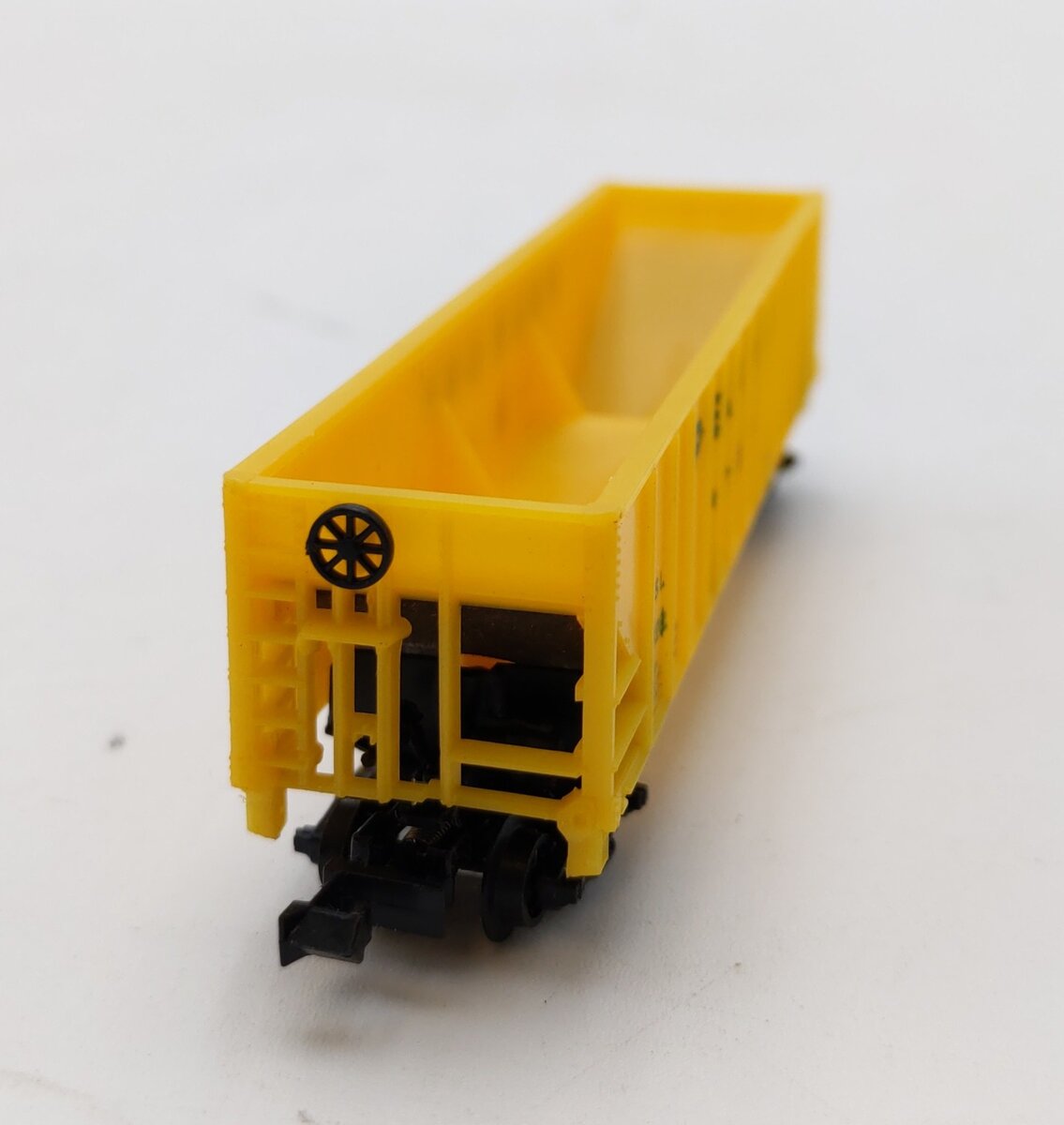 BevBel 114004 N Scale Peabody #9428 100 Ton 3 Bay Hopper NIB