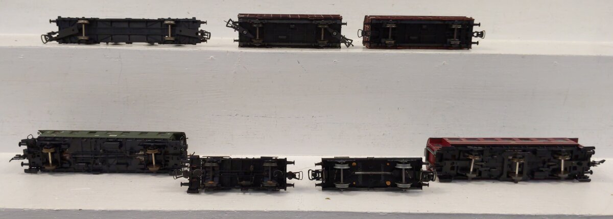 Roco HO Scale Assorted Fright & Passenger Cars [7] EX
