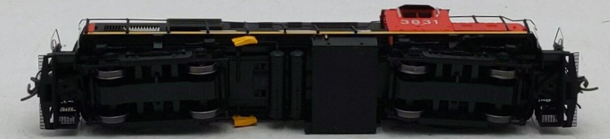 Rapido Trains 32522 HO Canadian National MLW RS-18 Diesel Loco Sound #3831