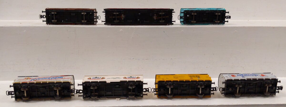 Roco HO Scale Assorted Freight Cars [5] EX