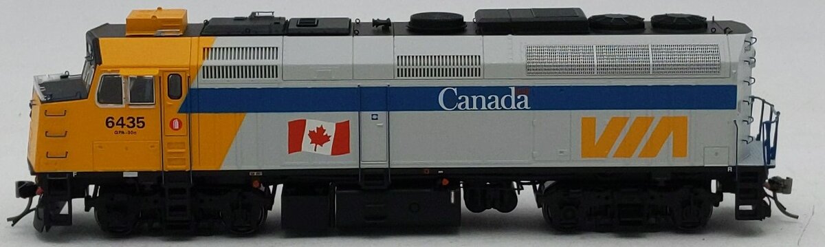 Rapido Trains 80519 HO Via Rail F40PH Diesel Locomotive #6435 w/ DCC & Sound