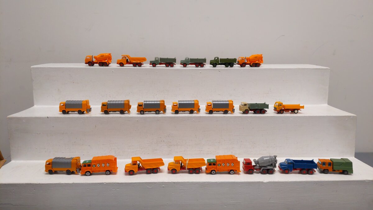 Wiking HO Scale Assorted Cars [23] EX