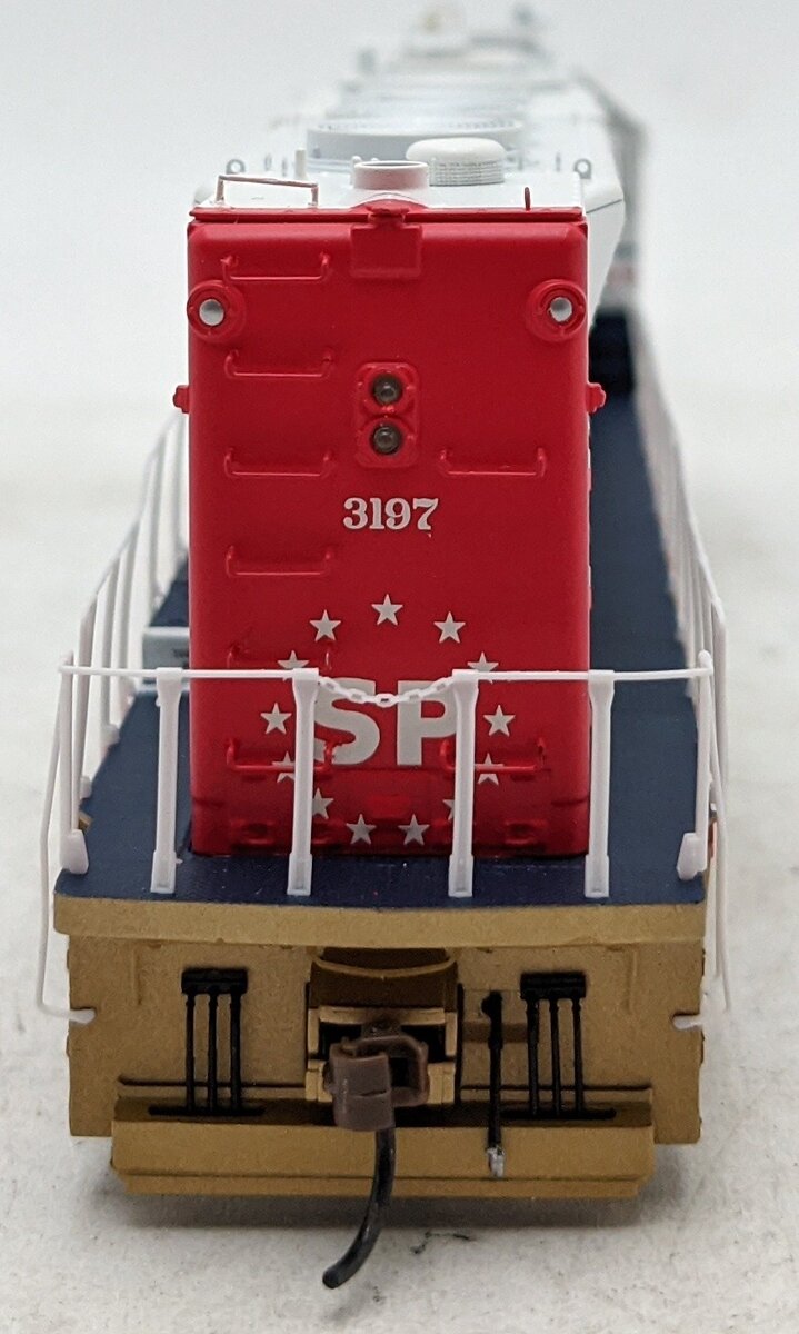 Athearn G40858 HO SP/Bicentennial GP40P-2 Diesel Locomotive w/DCC & Sound #3197