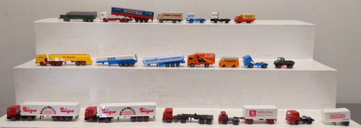Wiking HO Scale Assorted Cars [18] EX