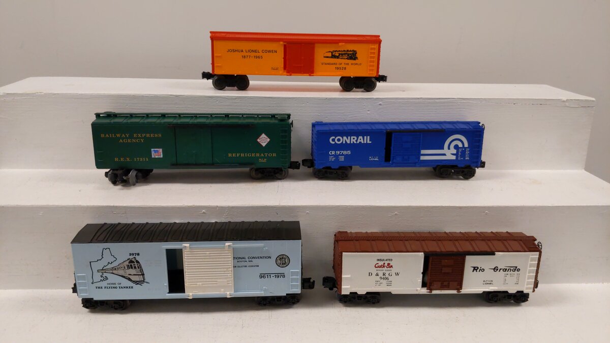 Lionel O Gauge Assorted Train Cars [5] VG