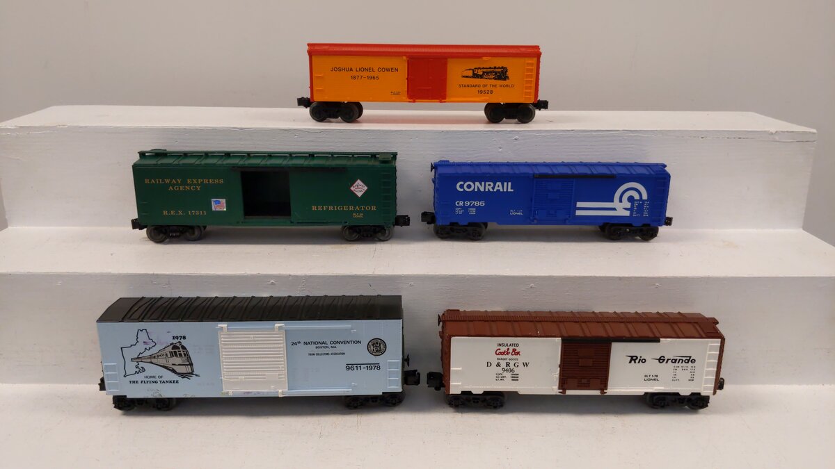 Lionel O Gauge Assorted Train Cars [5] VG