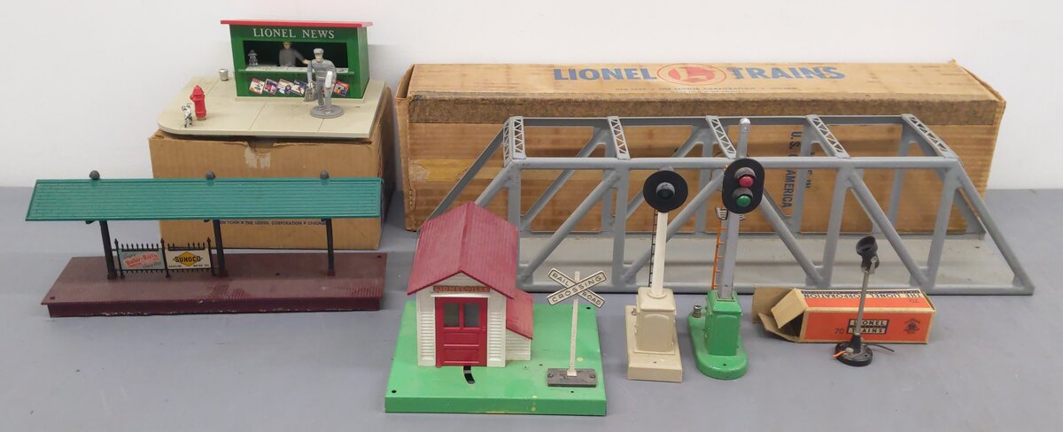 Lionel Vintage O Postwar Accessories # 153, 157, 45N, 163, 70, 128 & 317 [7] VG