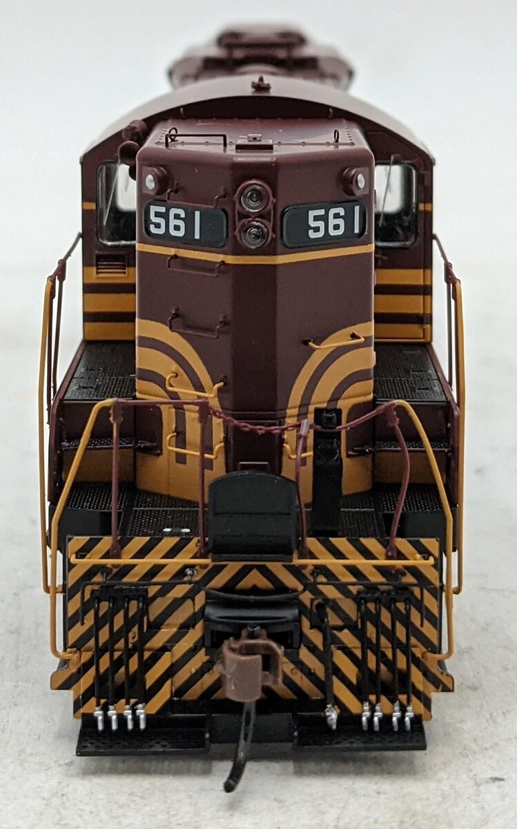 Athearn G64284 HO Maine Central GP7 Diesel Locomotive #561 with DCC & Sound