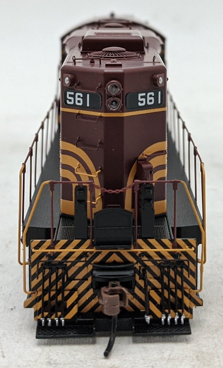 Athearn G64284 HO Maine Central GP7 Diesel Locomotive #561 with DCC & Sound