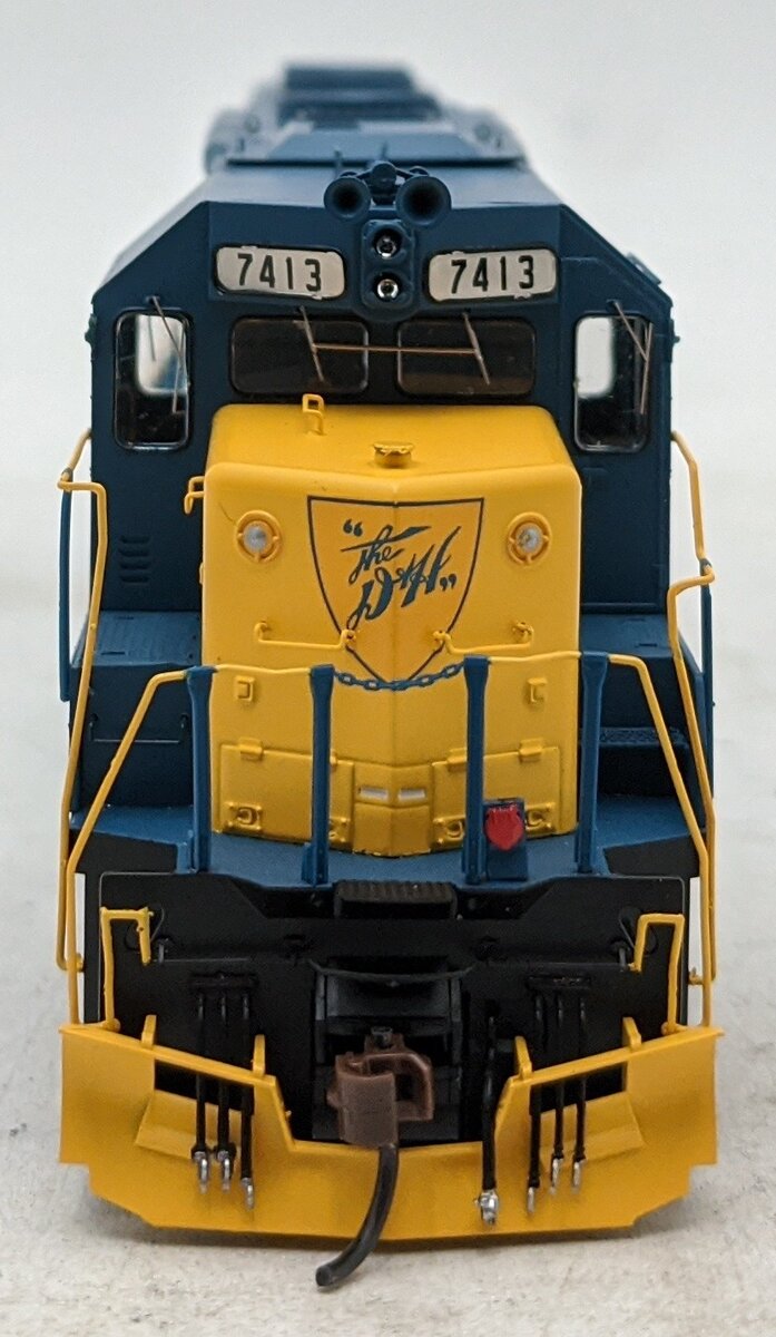 Athearn G64616 HO Delaware & Hudson GP39-2 Diesel Locomotive DCC/Sound #7413
