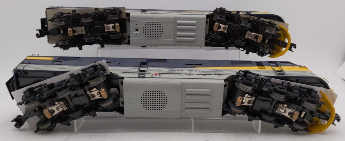 Lionel 6-82833 O Gauge Pere Marquette AA E7 Diesel Locomotive Set #101 & 102 EX/Box