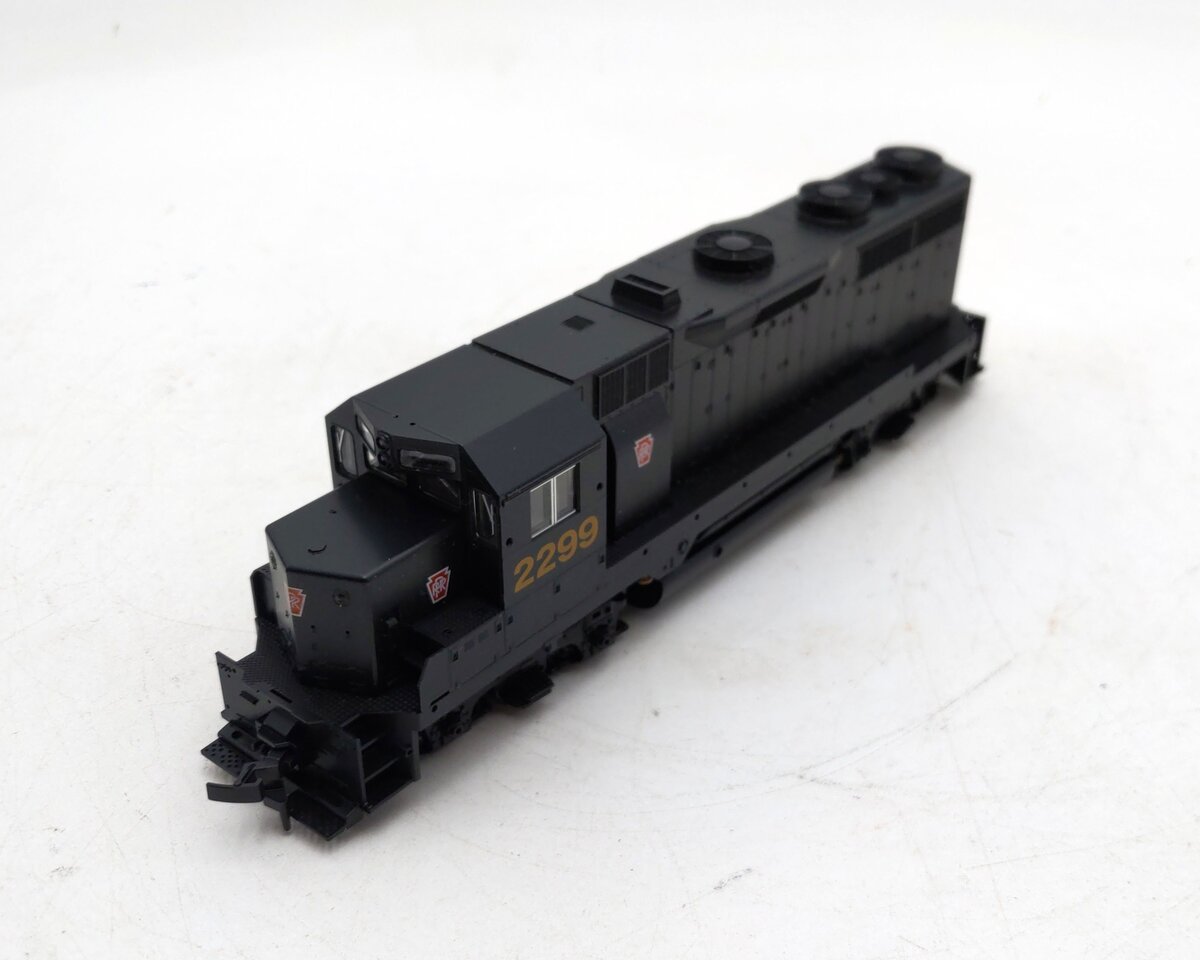 Kato 37-029 HO Scale Pennsylvania GP35 Powered Diesel Locomotive #2299 LN/Box