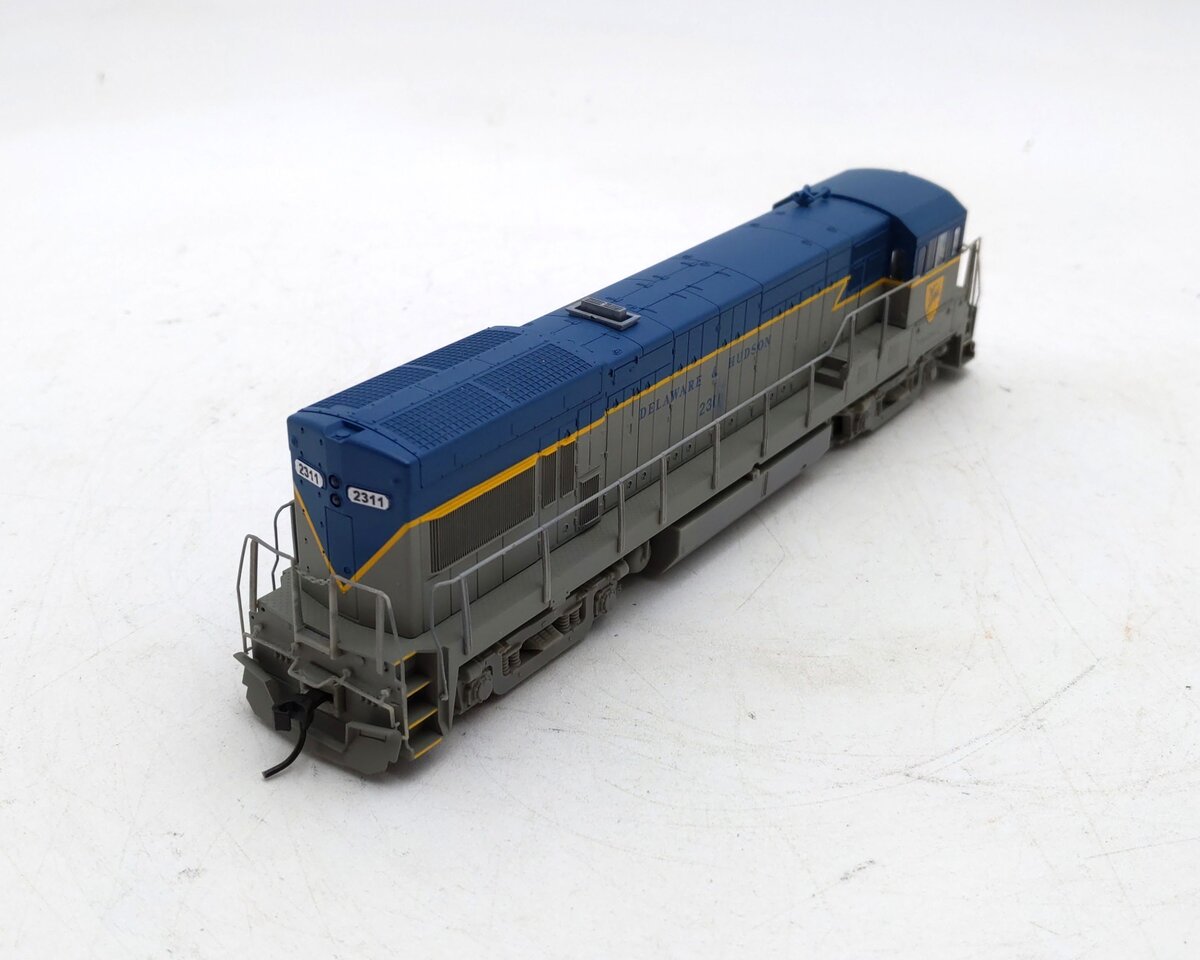 Atlas 8658 HO Scale Delaware & Hudson GE U23B Diesel #2310 w/DCC - Custom/Box