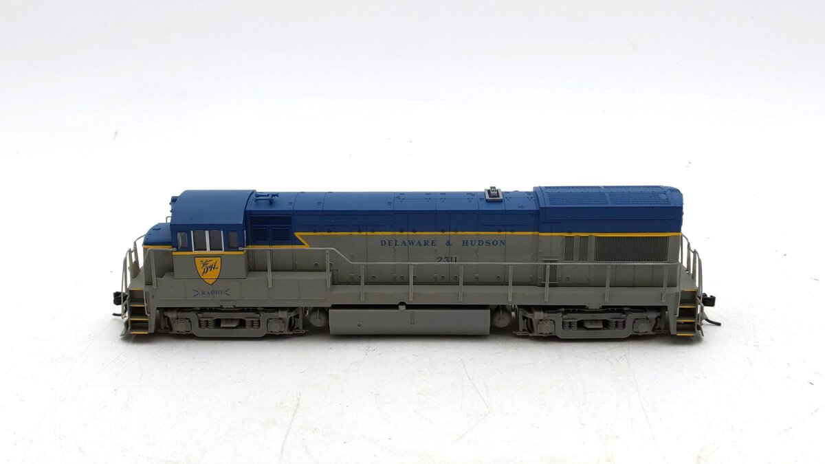 Atlas 8658 HO Scale Delaware & Hudson GE U23B Diesel #2310 w/DCC - Custom/Box