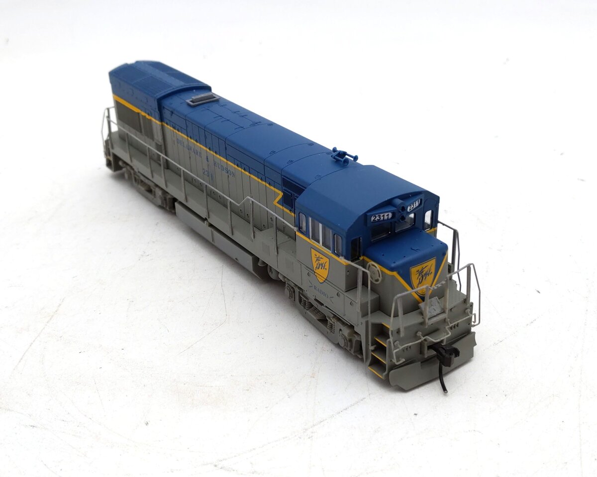Atlas 8658 HO Scale Delaware & Hudson GE U23B Diesel #2310 w/DCC - Custom/Box