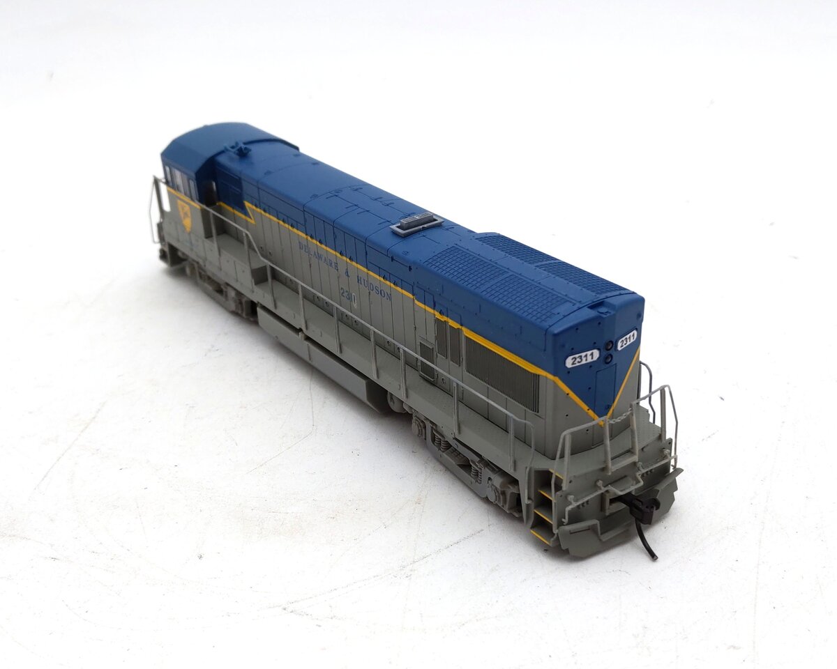 Atlas 8658 HO Scale Delaware & Hudson GE U23B Diesel #2310 w/DCC - Custom/Box