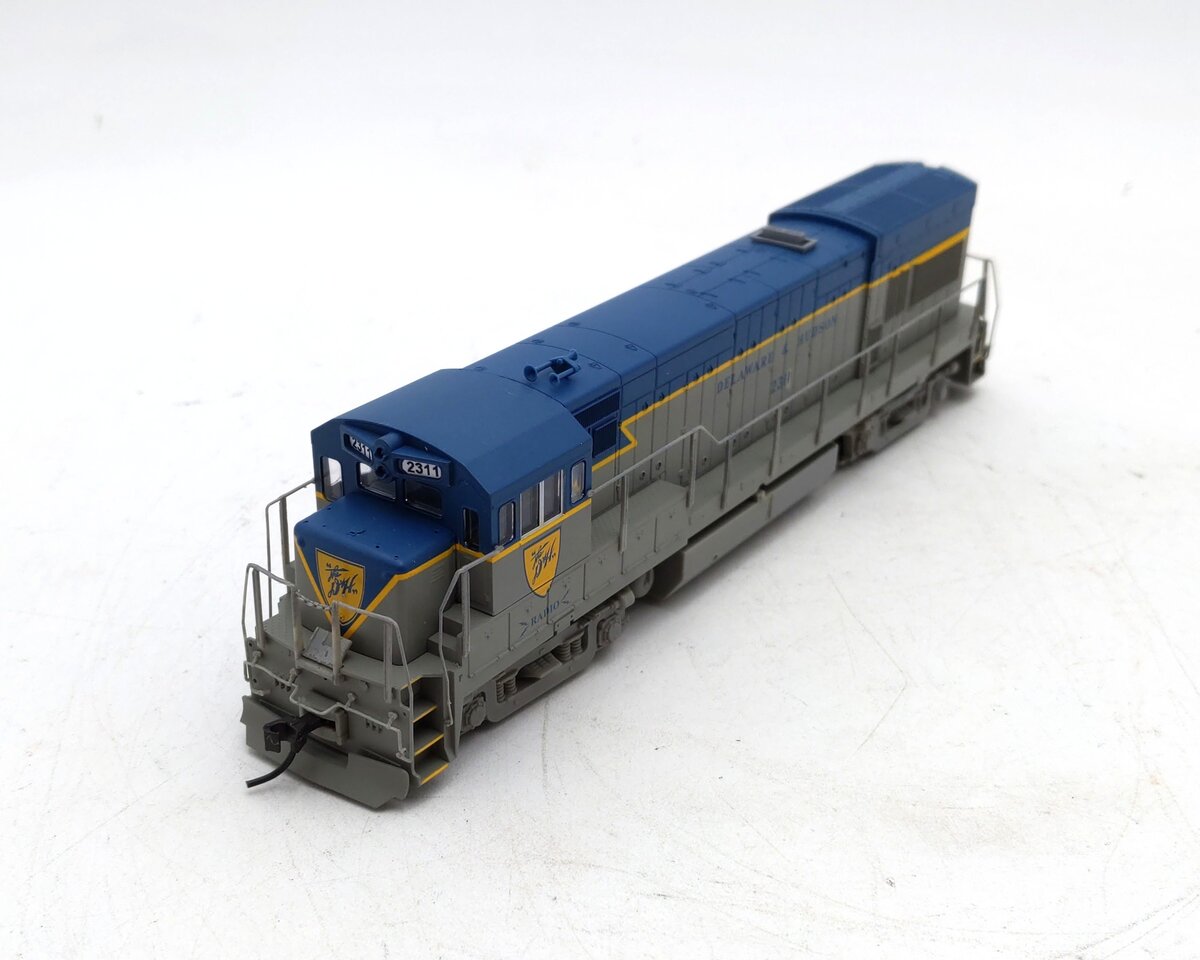 Atlas 8658 HO Scale Delaware & Hudson GE U23B Diesel #2310 w/DCC - Custom/Box
