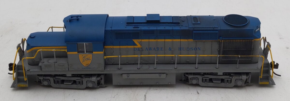 Atlas 8384 HO Scale D&H RS-36 Diesel Locomotive #5018/Box