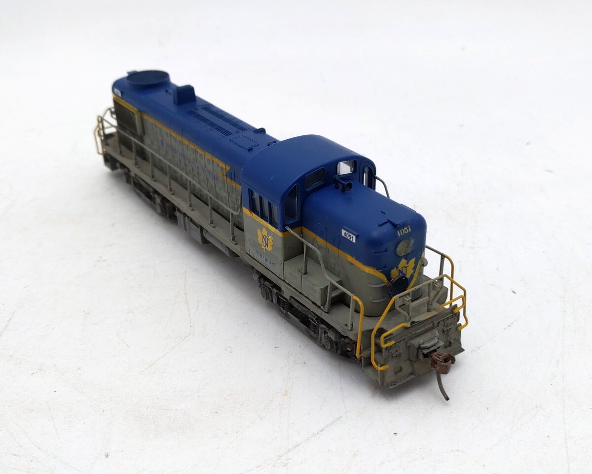 Atlas 8011 HO Scale Delaware & Hudson RS-3 Diesel Locomotive #4051 w/DCC Custom/Box