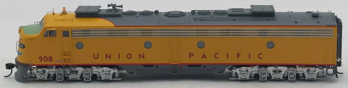 Walthers 920-42378 HO Union Pacific EMD E9A Diesel Locomotive #908 w/ DCC