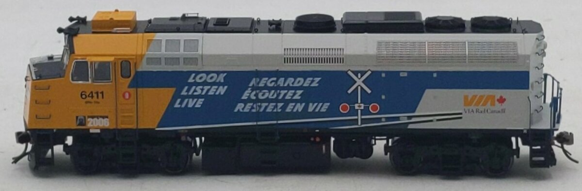 Rapido Trains 80559 HO VIA Operation Lifesaver EMD F40PH-2D Diesel Loco #6411