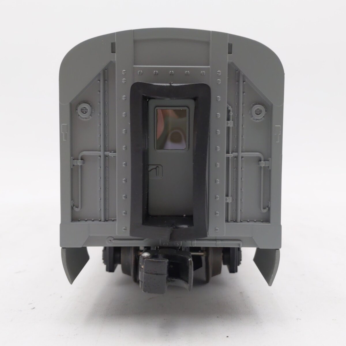 K-Line K4670-30006 O NYC "Imperial Court" 18" Aluminum Passenger Car EX