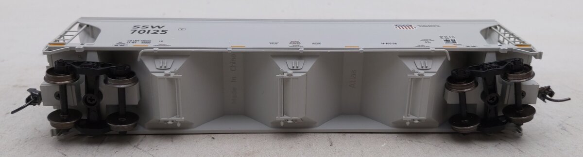Atlas 20002857 HO Union Pacific "Building America 4650 Centerflow Hopper #70125