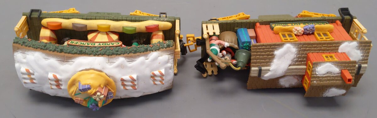 New Bright 380 G Scale Holiday Express Animated Steam Train Set EX