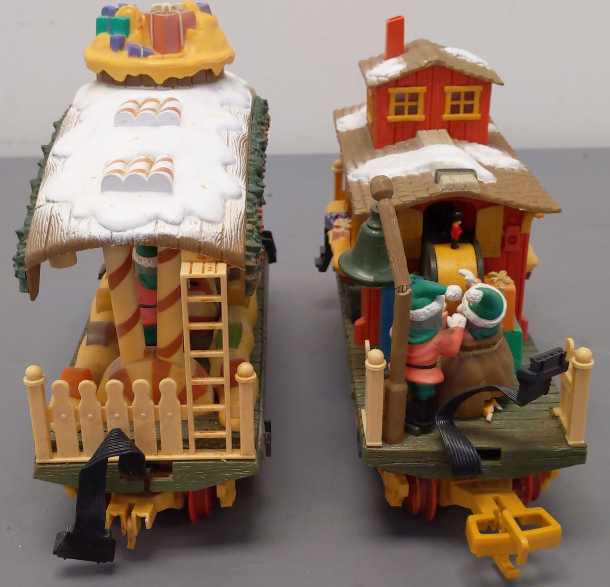 New Bright 380 G Scale Holiday Express Animated Steam Train Set EX