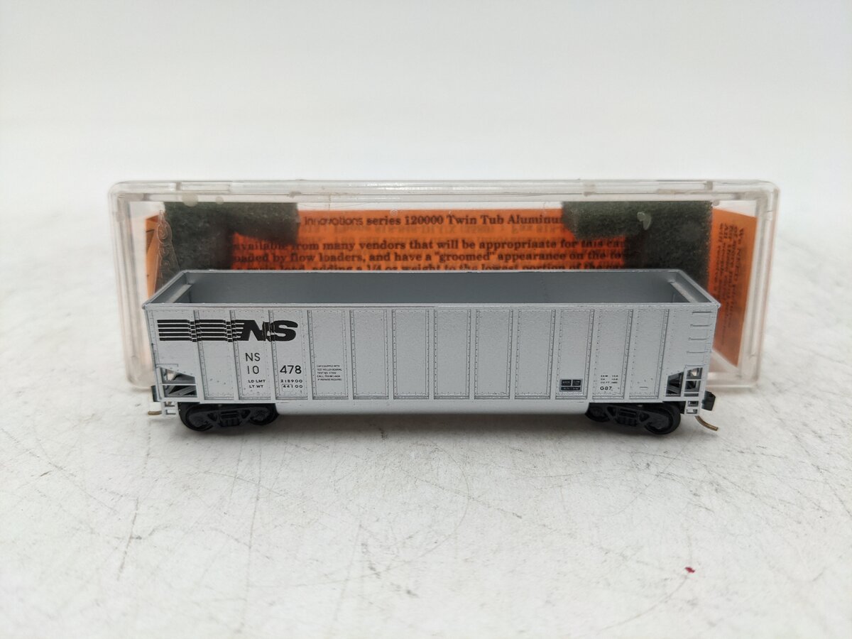 Deluxe Innovations 120010 N Scale Norfolk Southern Twin-Tub Coal Gondola #10478