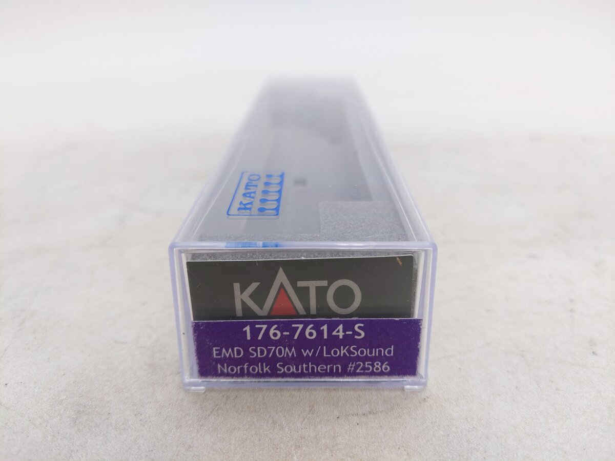 Kato 176-7614S N NS SD70M Flat Radiator Diesel Locomotive with DCC & Sound #2586 LN/Box
