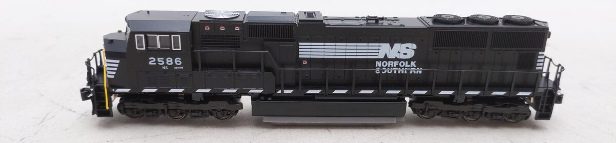 Kato 176-7614S N NS SD70M Flat Radiator Diesel Locomotive with DCC & Sound #2586 LN/Box