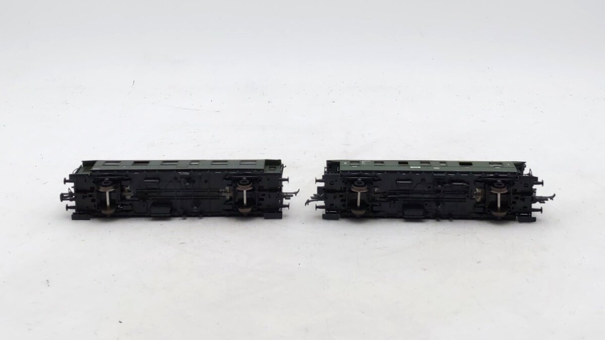 Roco HO Scale German State Railways (DR) Two-Axle Standard Corridor Coaches [2] EX